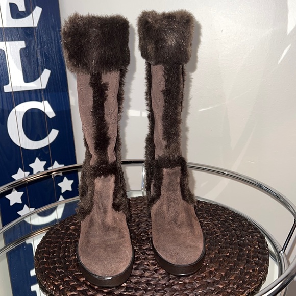 BCBG Winter Boots - Picture 1 of 7